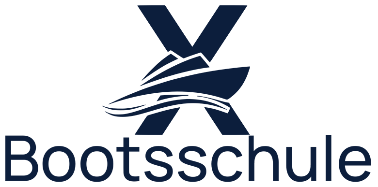 BootsschuleX Logo mit stilisiertem Steuerrad und moderner Schrift